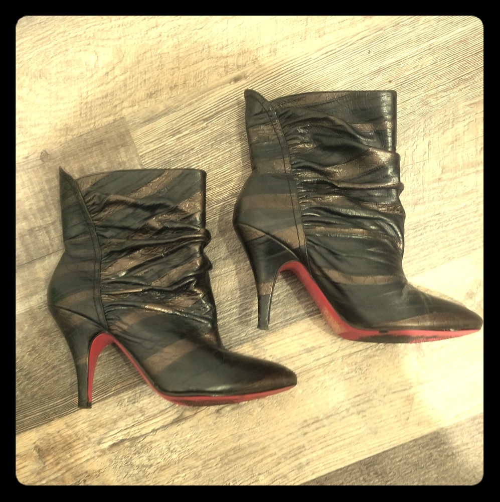 Jeffrey Cambell Black Booties